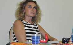 Professora Maria Labarta, da Universidade de Valência-Espanha, foi a conferencista de abertura