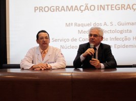 Reitor da Ufal saúda os primeiros servidores da Ebserh no Hospital Universitário
