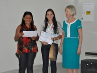 Premiadas, professora Ruth Rufino e aluna Nathaly de Aquino (IQB)