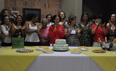 Curso de Enfermagem recebe parabéns pra você em seu 40º aniversário