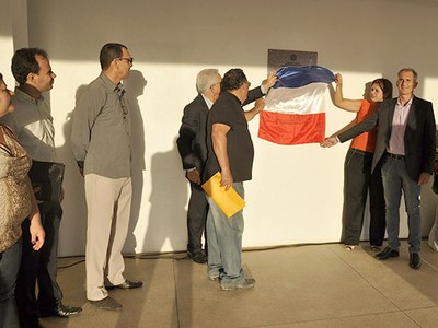 Reitor Eurico Lôbo e diretores do Campus Arapiraca fazem o descerramento da placa do bloco de coordenações