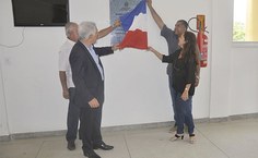 Descerramento da placa da Residência Universitária