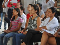 Bolsistas e Servidores acompanham com atenção a apresentação na tarde desta terça-feira (16)