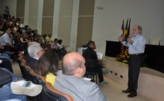 Professor Emídio Cantídio coordena programa nacional de excelência e qualidade na pós-graduação