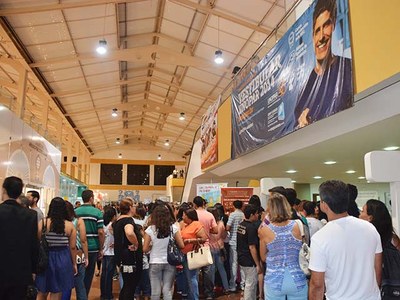 A Bienal do Livro de 2013 lotou o Centro de Convenções