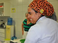 A Chef de Cozinha, Mariana Bernardes, foi facilitadora da parte prática do curso