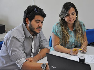 Caio e Vanessa desenvolvem projeto das instalações do Caiite 2015