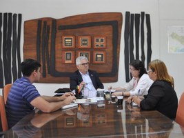 Editora Universitária apresenta projeto da Bienal 2015