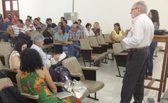 Pesquisadores do Ceca reunidos com a comissão de acompanhamento