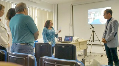 Thiago Trindade Matias, do curso de Letras, recebe título de doutor