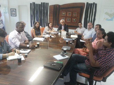 Reunião da equipe de gestão da Ufal com representantes do Canal Futura