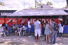 Tenda montada para receber os doadores