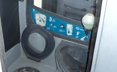 Água é reutilizada no banheiro dos ônibus