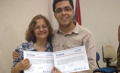 Professora Sandra Nunes e o estudante Hiago Rocha