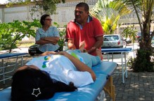 Massagem, reiki e práticas integrativas fizeram parte das atividades realizadas na Praça da Paz