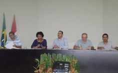 Estiveram presentes o coordenador de projetos da Proex, José Roberto Santos,  a coordenadora-geral do programa, Janda Maria Alencar, o professor Kleber Cavalcanti Serra e representantes dos bolsistas