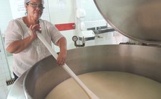 Diariamente são 90kg de arroz para o almoço