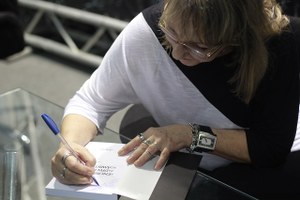 Educação em direitos humanos é tema de livro lançado pela Edufal