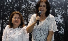 Stela Lameiras, diretora da Edufal, prestigiou solenidade