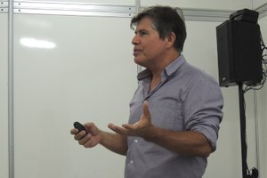 Participantes do Caiite desenvolvem ideias empreendedoras em oficina