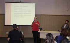 A pesquisadora Judith Kalman fez a abertura do evento internacional