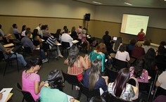 Fórum Internacional de Formação de Professores para a Educação de Jovens e Adultos acontece durante o Caiite 2015