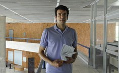 O professor Humberto Barbosa coordena a pesquisa