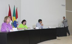 O jornalista Thiago Correia foi o mediador do debate