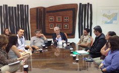 Reunião no gabinete do reitor Eurico Lôbo com o comando da Polícia Comunitária