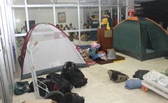 Área externa e recepção do gabinete do reitor antes da desocupação