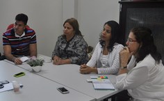 Stela Lameiras, Sebastão Medeiros, Carol Almeida e Diva Lessa em reunião sobre a 7ª Bienal
