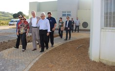 Reitor Eurico Lôbo e vice-reitora Rachel Rocha recepcionam o minstro Aldo Rebelo em visita ao Hospital Veterinário