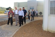 Reitor Eurico Lôbo e vice-reitora Rachel Rocha recepcionam o minstro Aldo Rebelo em visita ao Hospital Veterinário