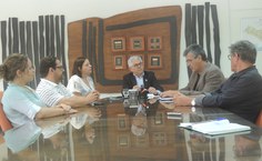 Além do reitor, a vice-reitora Rachel Rocha, professores de Penedo e o pró-reitor de Extensão, Eduardo Lyra, também participaram da reunião