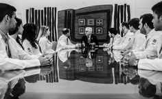 Alunos de Medicina também estiveram presentes ao ato de assinatura e destacaram importância da Ufal