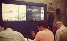 Leandro Sales em apresentação do Quanto Gastei aos jurados do Demo Day