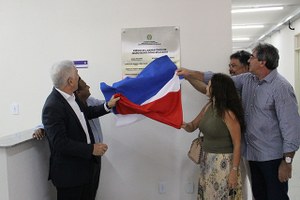 Instituto de Física será pioneiro no Brasil na pesquisa de dispositivos de vidro mais compatíveis com fibra ótica