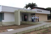 Prédio de laboratórios da Esenfar