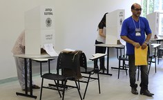 Votação dos técnicos-administrativos