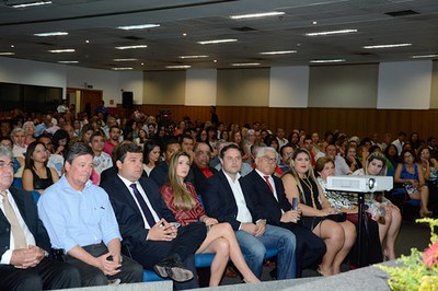 As autoridades presentes à abertura da Bienal