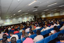 Auditorio lotado na abertura