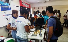 Alunos expondo na MatExpo