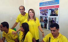 Professora Neuma precisou desenvolver recursos para ensinar matemática aos alunos cegos