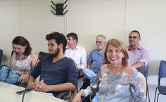 Valéria Correia e José Vieira (ao fundo) eleitos reitora e vice-reitor da Ufal