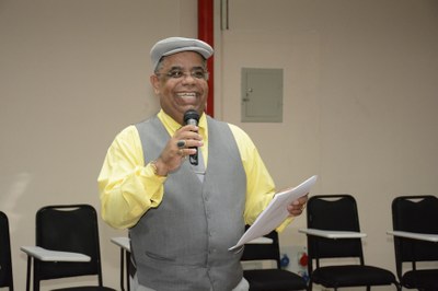 Eraldo Ferraz, coordenador do curso e organizador da Semana da Pedagogia, feliz com os 60 anos do curso