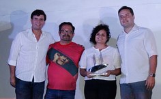 O prefeito de Penedo, Marcius Beltrão; Sérgio Onofre, coordenador do Festival; a diretora Laís Araújo e o governador Renan Filho (Foto Ana Paula Pontes)
