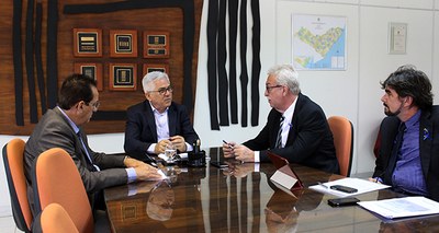 Reitor Eurico Lôbo recebe presidente da Ebserh, Newton Lima, e o superintendente do HU, Paulo Teixeira