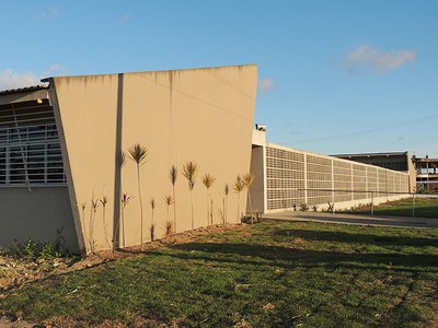 Bloco de Salas de Aula 1 é utilizado por alunos da Fale