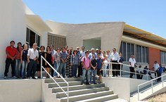 Docentes e alunos comemoram entrega do prédio Mandacaru