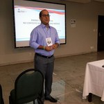 Pesquisador apresenta pesquisa sobre ensino da Matemática em congressos nacional e internacional de EAD